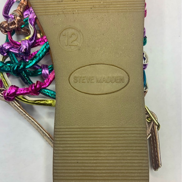 NWOT Steve Madden Multi-Color Flat Sandal - Picture 4 of 8